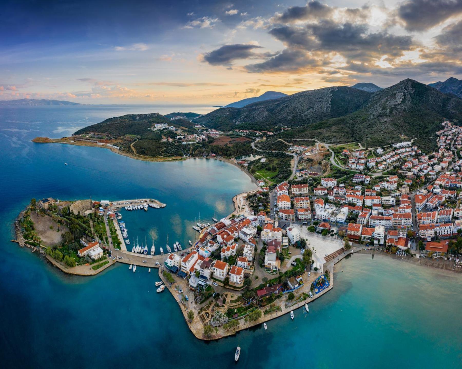 Oezguem Suite Otel Datça Eksteriør bilde