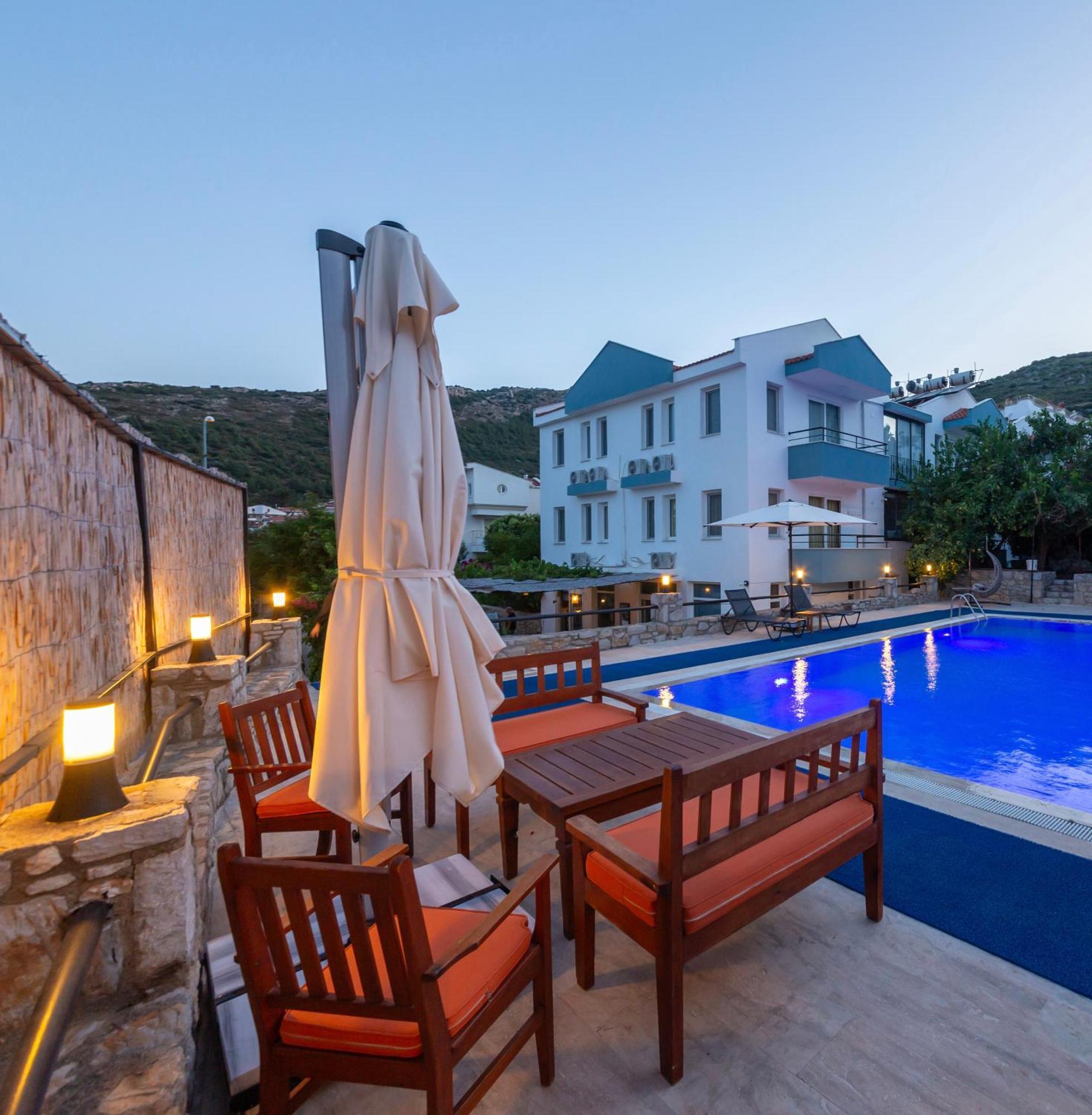 Oezguem Suite Otel Datça Eksteriør bilde